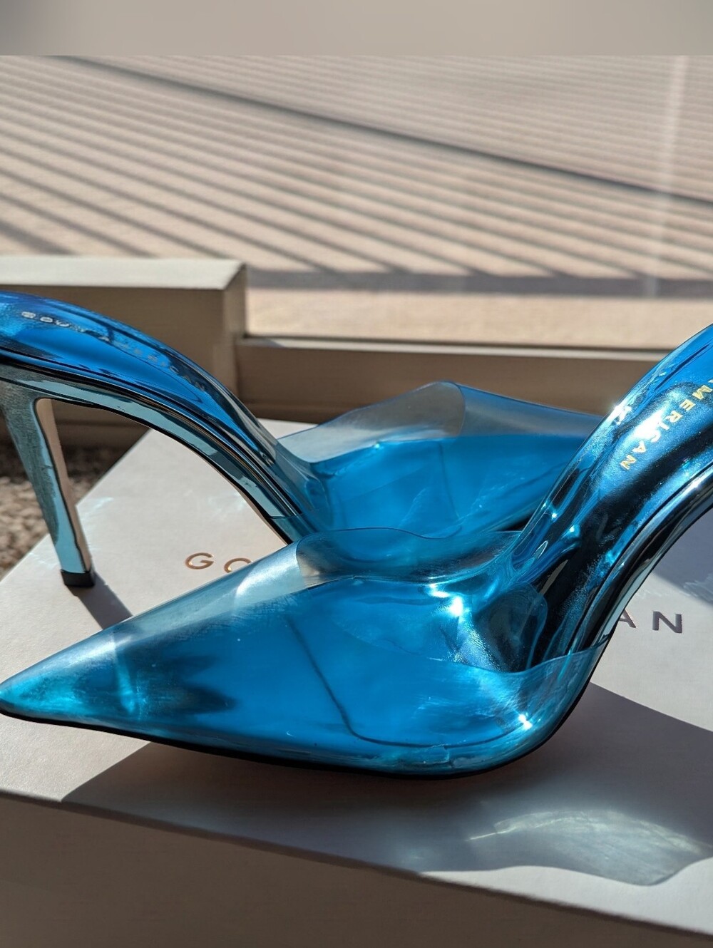 Good American Translucent Blue Pointed Toe Mule Heel - Picture 12 of 13